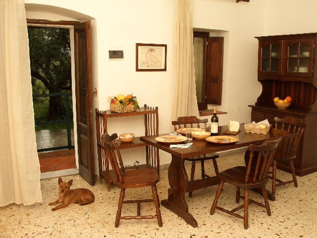 Agriturismo Ruvitello Misterbianco Rum bild